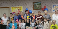 Мамы города Свирска принимают поздравления - Управление соцзащиты населения